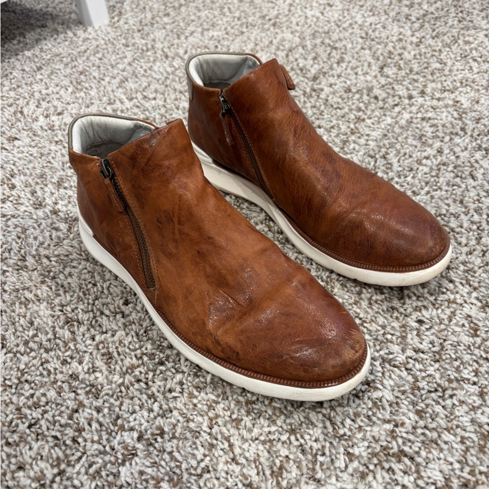 Women’s Johnston & Murphy shoes 11